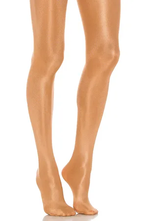 REVOLVE Wolford Wolford medias neon 40 en color crema talla L en - Cream. Talla L (también en S, XS).
