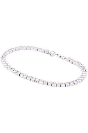 REVOLVE Jordan Road Jordan road brazalete natasha en color plateado metálico talla all en - Metallic Silver. Talla all.