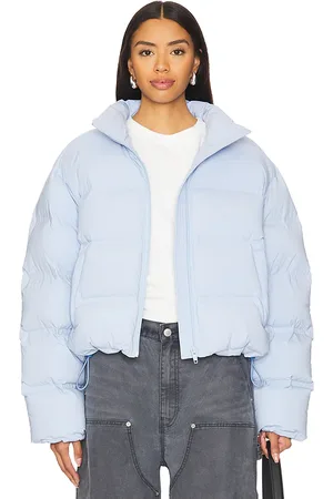 REVOLVE Alexander Wang Alexander wang plumífero channel en color bebe azul talla XL en - Baby Blue. Talla XL (también en XS).