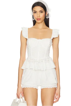 REVOLVE ASTR the Label Astr the label top sin mangas top en color talla L en - White. Talla L (también en M, S, XL, XS).