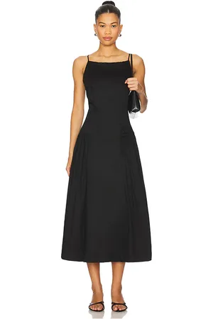 REVOLVE ASTR the Label Astr the label vestido de cuello alto y cintura baja. en color talla L en - Black. Talla L (también en M, S, XS).