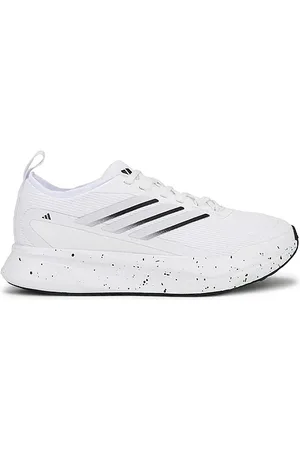 REVOLVE Adidas Originals Adidas originals zapatilla deportiva jog it en color talla 10 en - White. Talla 10 (también en 5.5, 6, 6.5, 7, 7.5, 8