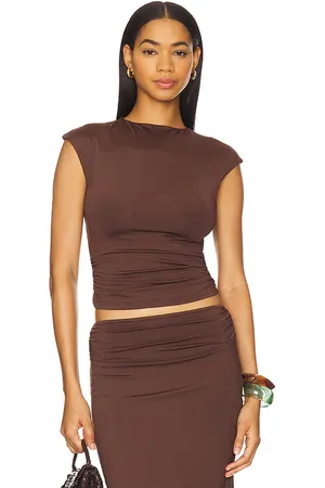 REVOLVE SNDYS Sndys gabby top en color chocolate talla L en - Chocolate. Talla L (también en S, XL, XS, XXL).