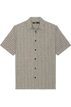 REVOLVE FORMER Former camisa manga corta reynolds en color talla L en - Black. Talla L (también en M, S, XL/1X).