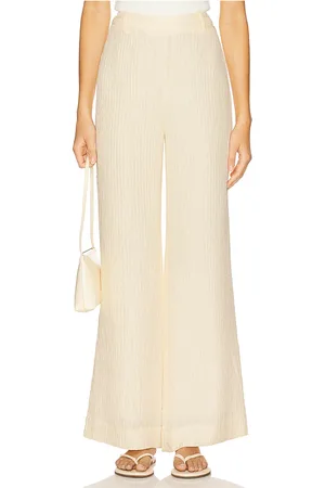 REVOLVE CAMI NYC Cami nyc pantalón de tiro alto pant en color crema talla 0 en - Cream. Talla 0 (también en 00, 2, 4, 6, 8).