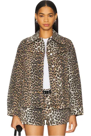 REVOLVE Ganni Ganni chaqueta de mezclilla estampada en color marrón talla 32 en - Brown. Talla 32 (también en 34, 36).