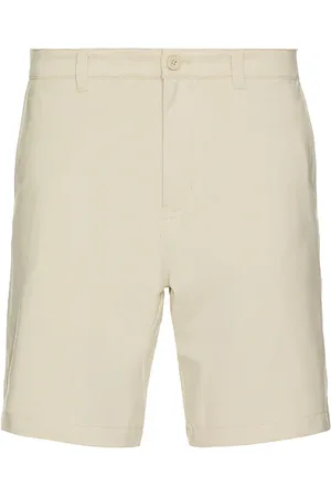 REVOLVE TravisMathew Travismathew stretchknit short en color beige talla 30 en - Beige. Talla 30 (también en 32, 33, 34, 36).