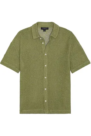 REVOLVE ALLSAINTS Allsaints camisa botones munroe en color verde salvia talla L en - Sage. Talla L (también en M, S, XL/1X).