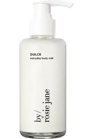 REVOLVE By Rosie Jane By rosie jane leche corporal dulce body milk en color belleza: na talla all en /A - Beauty: NA. Talla all.