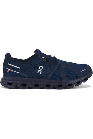 REVOLVE On On zapatillas deportivas cloud 6 en color azul marino talla 10.5 en - Navy. Talla 10.5 (también en 11, 11.5, 12, 12.5, 13, 7, 7.5, 8