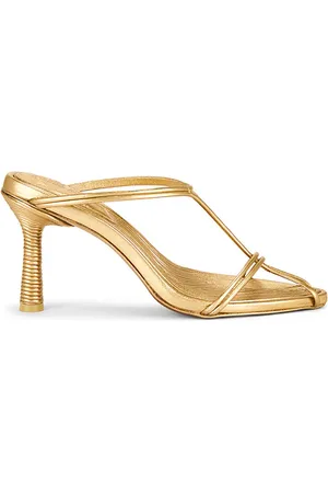 REVOLVE Cult Gaia Cult gaia sandalia en latón nicia en color oro metálico talla 38 en - Metallic Gold. Talla 38 (también en 39).