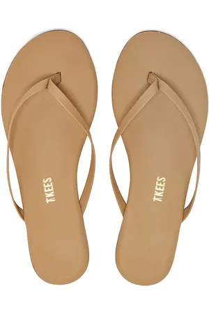 REVOLVE TKEES Tkees chanclas foundations en color marrón talla 7 en - Brown. Talla 7 (también en 10, 8, 9).