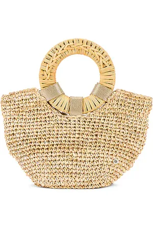 REVOLVE Florabella Florabella bolsa mini gili en color neutral talla all en - Neutral. Talla all.