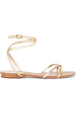 REVOLVE Veronica Beard Veronica beard sandalia en oro allegra en color oro metálico talla 5.5 en - Metallic Gold. Talla 5.5 (también en 6, 6.5, 7, 7