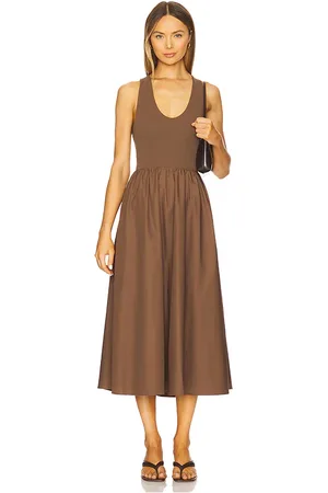 REVOLVE Elodie the Label Elodie the label vestido audrey en color talla L en - Brown. Talla L (también en M, S, XL).