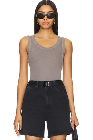 REVOLVE AGOLDE Agolde camiseta tirantes poppy en color taupe talla S en - Taupe. Talla S (también en L).