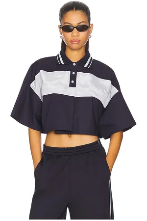 REVOLVE WE11DONE We11done top corto tipo polo en color talla M en - Navy. Talla M (también en L, S, XS).