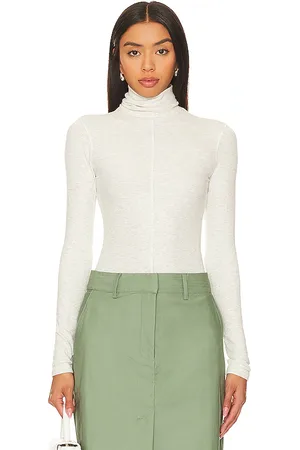 REVOLVE The Line by K The line by k top manga larga mads en color gris claro talla L en - Light Grey. Talla L (también en S).