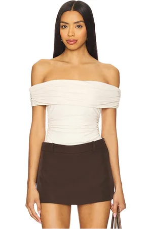REVOLVE Undress Code Undress code body buttercup en color talla L en - Cream. Talla L (también en S, XL, XS).