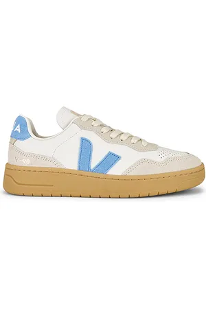 REVOLVE Veja Veja zapatilla deportiva v-90 en color blanco talla 36 en - White. Talla 36 (también en 37, 38, 39, 40, 41).