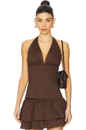 REVOLVE WeWoreWhat Weworewhat top sin mangas top en color marrón talla M en - Brown. Talla M (también en S, XL, XS).