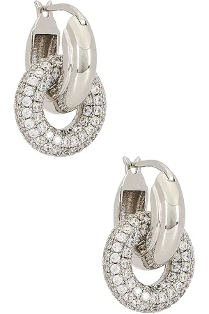 REVOLVE Luv AJ Luv aj aros entrelazados de pavé pave interlock en color metálico talla all en - Metallic Silver. Talla all.