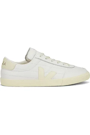 REVOLVE Veja Veja zapatillas deportivas priorities en color blanco talla 40 en - White. Talla 40 (también en 41, 42, 43, 44, 45, 46).