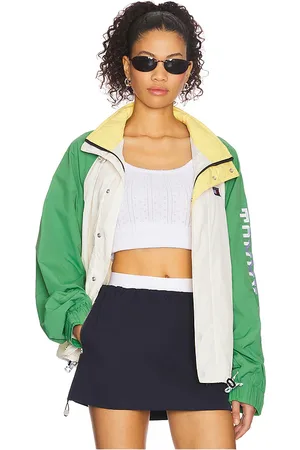 REVOLVE Tommy Jeans Tommy jeans chaqueta colorblock en color blanco talla L en - White. Talla L (también en M, S).