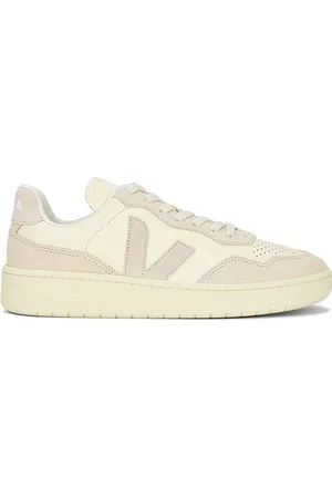 REVOLVE Veja Veja zapatillas deportivas classics en color crema talla 40 en - Cream. Talla 40 (también en 41, 42, 43, 44, 45).
