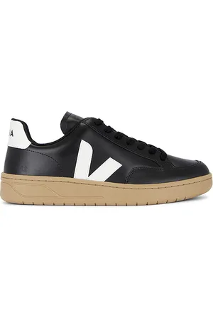 REVOLVE Veja Veja zapatilla deportiva v-12 en color negro talla 40 en Black White & Dune - Black. Talla 40 (también en 41, 42, 43, 44, 45).