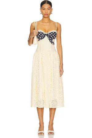 REVOLVE For Love & Lemons For love & lemons vestido midi encaje lucy en color amarillo limon talla M en - Lemon. Talla M (también en L, S, XS).