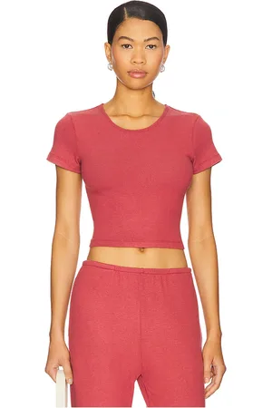 REVOLVE LESET Leset camiseta de corte ajustado lauren en color rose talla L en - Rose. Talla L (también en M, XS).