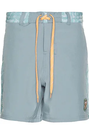 REVOLVE Malbon Golf Malbon golf grotto trunks en color azul talla L en - Blue. Talla L (también en M, S, XL/1X).