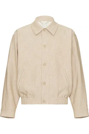 REVOLVE SIMKHAI Simkhai chaqueta en color neutral talla L en - Neutral. Talla L (también en M, S).