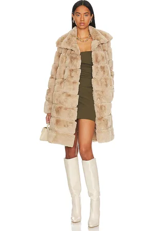REVOLVE Adrienne Landau Adrienne landau chaqueta faux fur en color beige talla S en - Beige. Talla S (también en M).