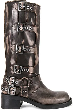 REVOLVE Steve Madden Steve madden bota rocky en color negro talla 6.5 en - Black. Talla 6.5 (también en 7, 7.5, 8, 8.5, 9, 9.5).