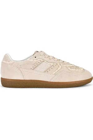 REVOLVE ALOHAS Alohas zapatillas color crochet en color talla 36 en - Cream. Talla 36 (también en 37, 38, 39, 40).