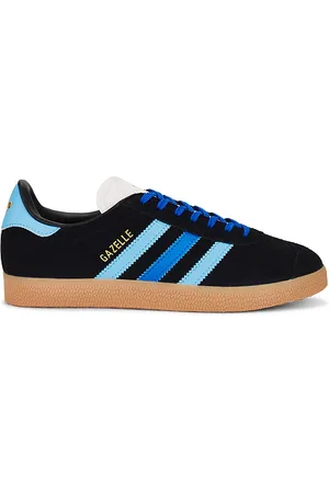 REVOLVE Adidas Originals Adidas originals zapatillas deportivas gazelle en color multi talla 6.5 en Core Black Blue & Light Blue - Multi. Talla 6.5 (también