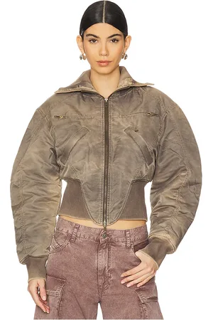 REVOLVE KNWLS Knwls chaqueta claw en color taupe talla L en - Taupe. Talla L (también en M, S).