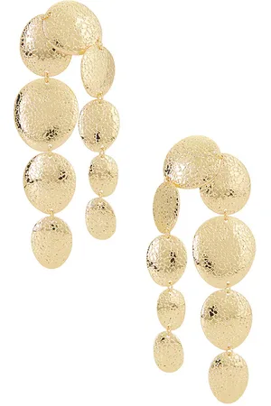REVOLVE 8 Other Reasons 8 other reasons pendientes largos en color oro metálico talla all en - Metallic Gold. Talla all.