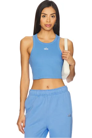 REVOLVE Alo Alo top sin mangas aspire en color azul talla L en - Blue. Talla L (también en M, S, XS).