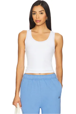 REVOLVE Alo Alo top sin mangas ribbed mesh en color blanco talla L en - White. Talla L (también en M, S, XS).