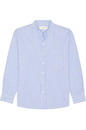 REVOLVE Jeanerica Jeanerica camisa theo en color azul talla L en - Blue. Talla L (también en M, S, XL/1X).