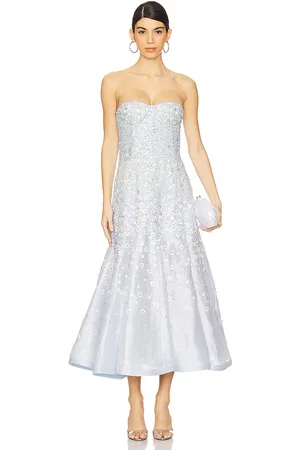 REVOLVE LA FUORI La fuori vestido largo gown en color bebe azul talla M en - Baby Blue. Talla M (también en XS).