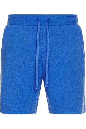 REVOLVE Alo Alo chill short en color royal talla L en - Royal. Talla L (también en M, S, XL/1X).