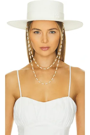 REVOLVE Ruslan Baginskiy Ruslan baginskiy sombrero canotier con correa double chain en color talla S en - White. Talla S (también en XS).