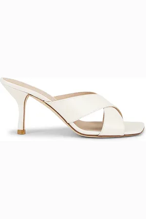 REVOLVE Stuart Weitzman Stuart weitzman sandalia dayna en color talla 10 en - Cream. Talla 10 (también en 11, 5.5, 6, 6.5, 7, 7.5, 8, 8.5, 9, 9.5)