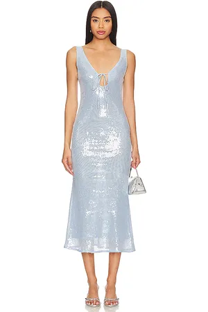 REVOLVE Bardot Bardot vestido midi sequin en color bebe azul talla 6 en - Baby Blue. Talla 6 (también en 8).