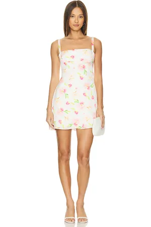 REVOLVE ASTR the Label Astr the label minivestido nacrissi en color rosado talla M en - Pink. Talla M (también en L).