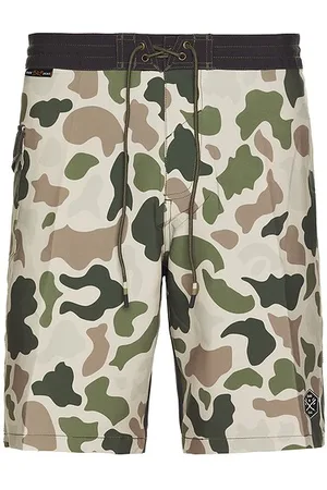 REVOLVE Dark Seas Dark seas shorts playeros en color militar talla 30 en - Army. Talla 30 (también en 31, 32, 34, 36, 38).